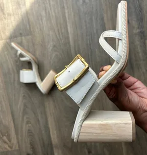 Dolce Vita Onnie Heel in Sand Size 9 thumbnail 1
