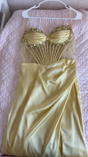 Yellow Dillard's Dress Prom thumbnail 3