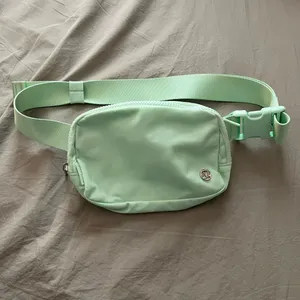 Lululemon mint green Everywhere belt bag 1L thumbnail 4