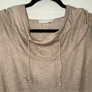 St. John Sport Short Sleeve Hooded Top thumbnail 7