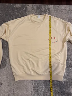 Source Unknown Women’s In My Mom Era light Yellow Smiley Crewneck Sweatshirt thumbnail 6