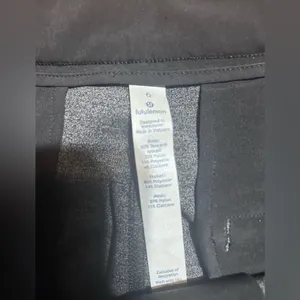 Women’s 6 LuLuLemon athletic button up pants grey thumbnail 3