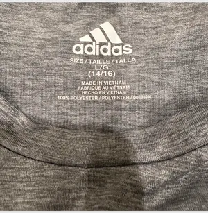 Adidas Teen unisex T-shirt size 14-16 thumbnail 5