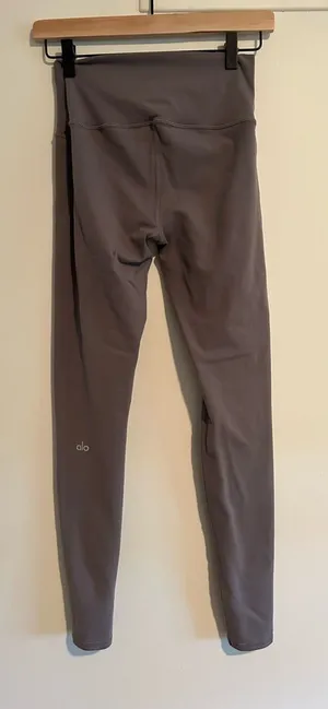 Alo Yoga High-Waist Airbrush Legging Purple Dusk Grey Size Small Full Length thumbnail 1