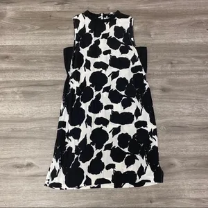 10 Crosby Derek Lam Black White Floral Print Shift Dress Size 8 thumbnail 7