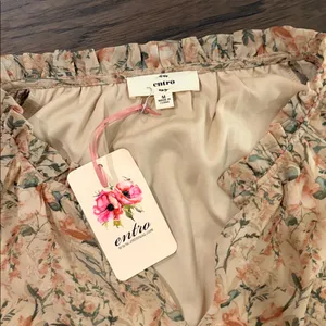 New With Tags Entro Ruffle Tiered Floral Print Dress Sz M thumbnail 5