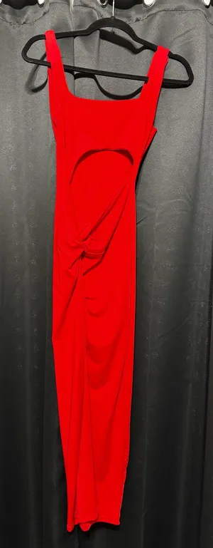 FashioNova Bodycon Red Maxi Dress with Split thumbnail 1