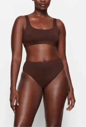 skims Skims Signature Swim Tank Bikini Top in Cocoa size large NWT thumbnail 1