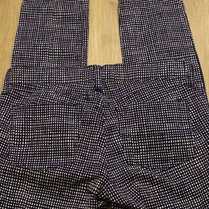 J.Crew Toothpick 29” Waist Navy White Print Skinny Ankle Jeans 26” Inseam thumbnail 2