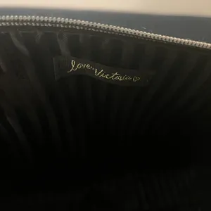 Victoria’s secret cosmetic bag. In good condition. thumbnail 3