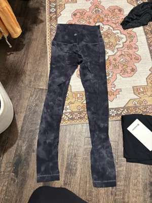 Lululemon Align Leggings 25" thumbnail 2
