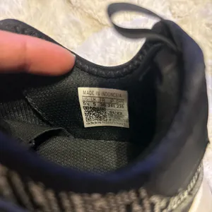 Women’s Adidas size 5.5 thumbnail 4