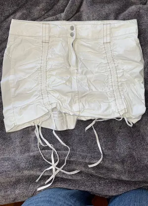 Mini Skirt Garage White thumbnail 1