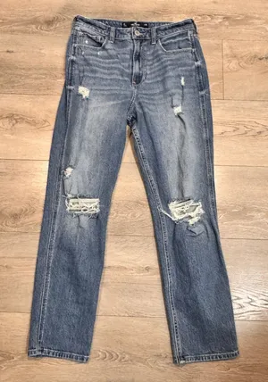 Hollister California‎ Ultra High Rise Mom Jean Distressed Medium Wash 6 L 28 L thumbnail 1