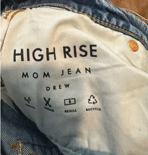 Lucky Brand Distressed Jeans thumbnail 4