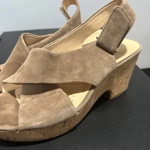Clarks  Tan Suede Wedge Sandals thumbnail 5