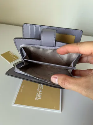Michael Kors Purse & Wallet thumbnail 5