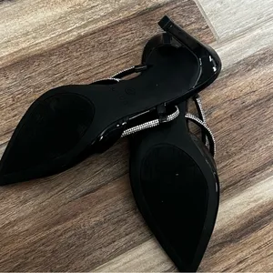 Unisa black pointy toed heels thumbnail 5
