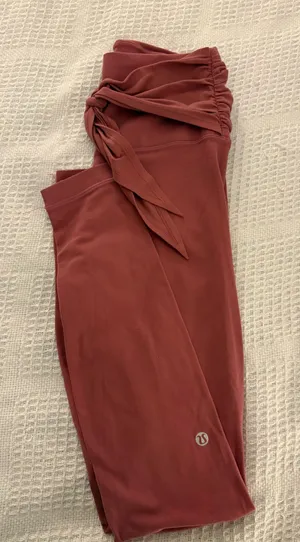 Lululemon Leggings thumbnail 1