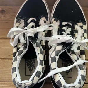 Vans checkered low black and white women and men. Women size 7 men size 5.5 Rm5 thumbnail 4