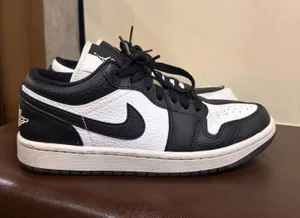 Air Jordan 1 Low thumbnail 1