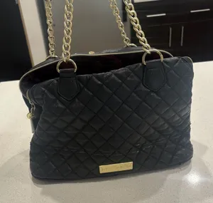 Black bow Betsey Johnson purse with gold chain thumbnail 1