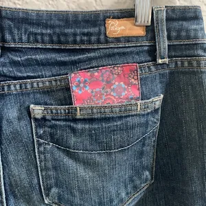Paige 𝅺 Lou Lou Flare Blue Jeans Size 29 thumbnail 5