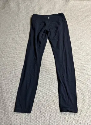 Women’s Navy Blue High Rise Active Leggings XXS EUC thumbnail 4