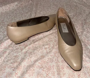 Magik by Amalfi Vintage Flat Size 8 thumbnail 1