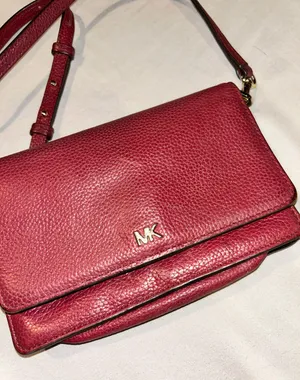 Michael Kors Crossbody thumbnail 2