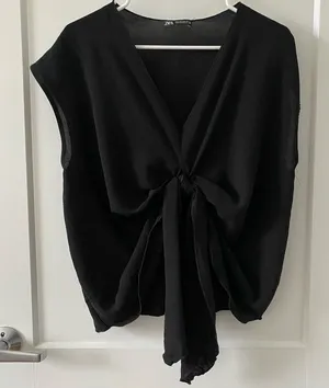 Zara‎ Elegant Black Tie-Front Blouse thumbnail 1