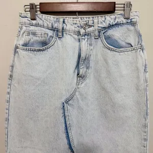 Zara Women's Light Acid Wash Denim Maxi Skirt High Waisted Front‎ Slit Raw Hem M thumbnail 4