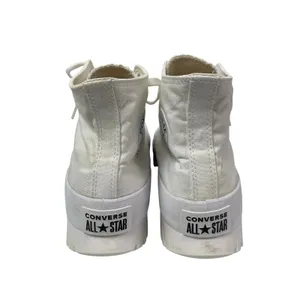 Converse Chuck Taylor All Star Lugged White Round Toe High Top Sneaker Shoes 9.5 thumbnail 2