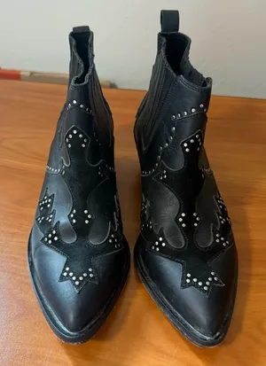 Morobe Black Leather Chelsea Boot Bootie Black Stud‎ Detail Pointed Toe Slip On thumbnail 1