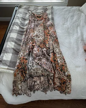 Dress thumbnail 1