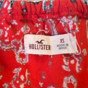 HOLLISTER Romper/ Jumpsuit Women’s Size XS. Adjustable Straps 100% Viscose thumbnail 4