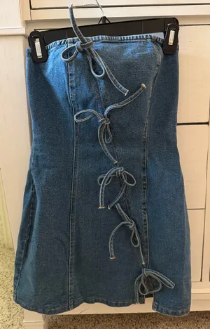 Le lis Denim Strapless Dress thumbnail 2