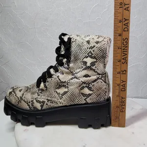 Lemonade Leather Snakeskin Combat Boots Womens 8 Cream Black Chunky Platform thumbnail 16