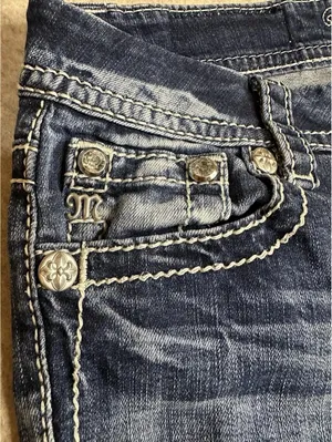 MISS ME Jeans Mid-Rise Easy Crop Curvy Distressed Size 27 Style E3374EFC thumbnail 9