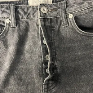 Free People We The Free Womens Mini Skirt Size 28 Black Denim Raw Hem Button Fly thumbnail 5