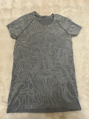 Lululemon Swiftly Tech Short Sleeve  thumbnail 1