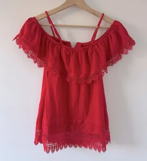No Boundaries Red Off the Shoulder Lace Boho Top Small Flirty Festival Romantic thumbnail 1