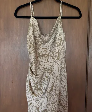 Dress thumbnail 2