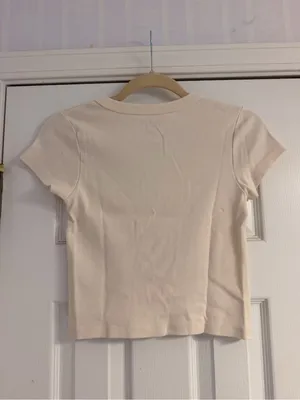 Brandy Melville John Galt Cream 'St. Moritz' Short-Sleeve Tee Size: Small thumbnail 4