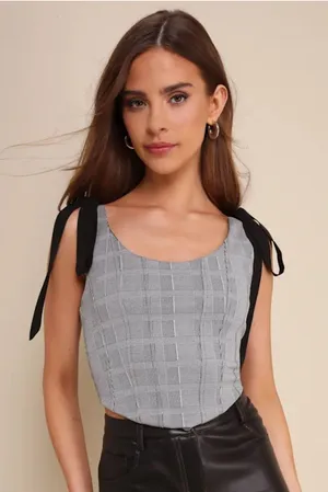 Lulus Tie Strap Crop thumbnail 4