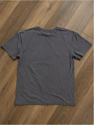 KISS‎ Band Tee Small Gray Distressed Graphic Rock T-Shirt 2020 100% Cotton thumbnail 3