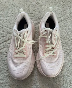 Hoka Running Shoes Women’s Bondi 8 thumbnail 1