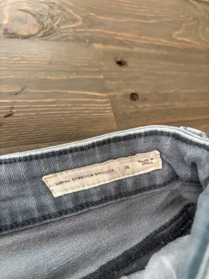 PacSun Bullhead Women’s Distressed Denim Shorts Size 26 Light Wash Cuffed thumbnail 5
