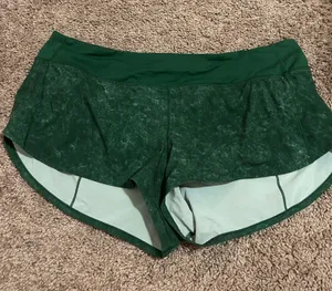 Lululemon 2.5" Speed Up Shorts thumbnail 1