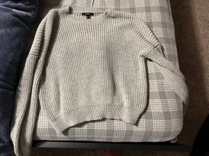Forever 21 Cute Sweater thumbnail 1